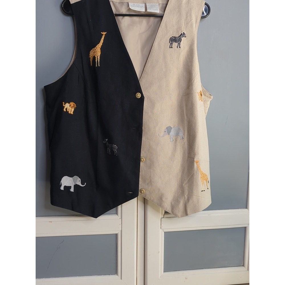 Two-Tone Silk Safari Embroidered Vest - Beige & Black